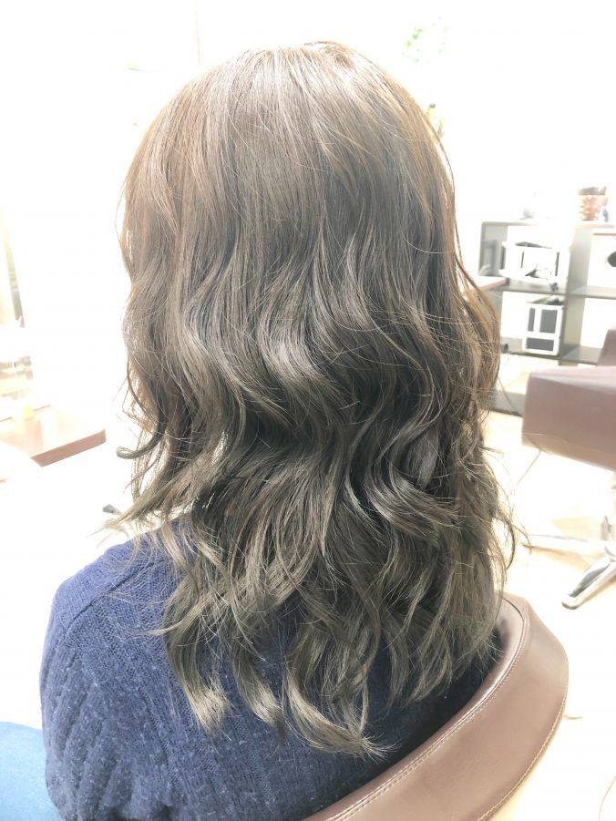 ヘアスタイル グレージュカラー Brillar Hair Merry 北町店 山形県 山形市エリアのヘアサロン 美容室の検索 予約は山形 Be